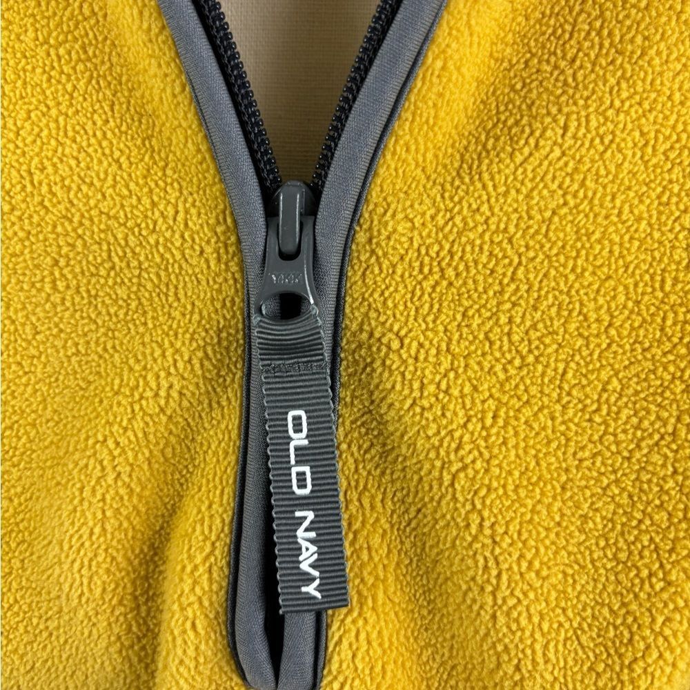 Old Navy '94 Half Zip Thick Fleece Cropped Pullover in Honey Mustard - Picture 3 of 7